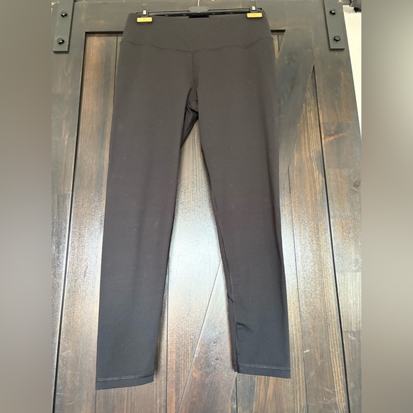 Victoria's Secret Sport Black Leggings - Picture 1 of 3